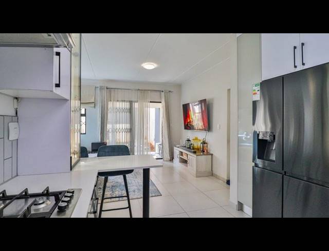 3 BEDROOM TOWNHOUSE FOR SALE IN BRENTWOOD